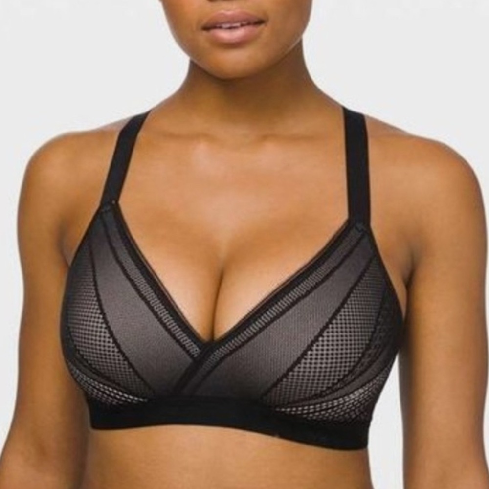 Lululemon Awake to Lace Bra Size 38C Sports Bra